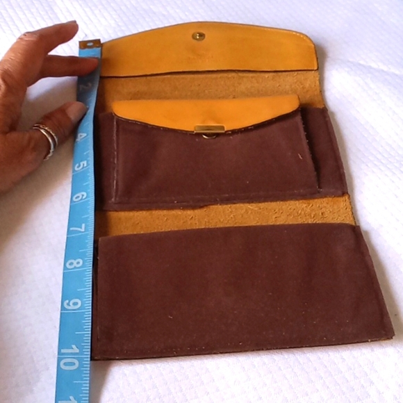 Baronet Ladies Wallet Camel color,Hand Tooled leather,sueded,soft. - Picture 3 of 8